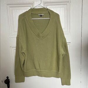 American Eagle Outfitters Olive V-Neck Knit Sweater - Women's